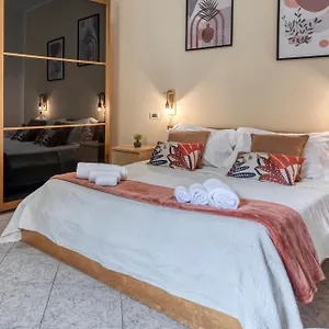 Cozy In The Heart Of Appartamento
